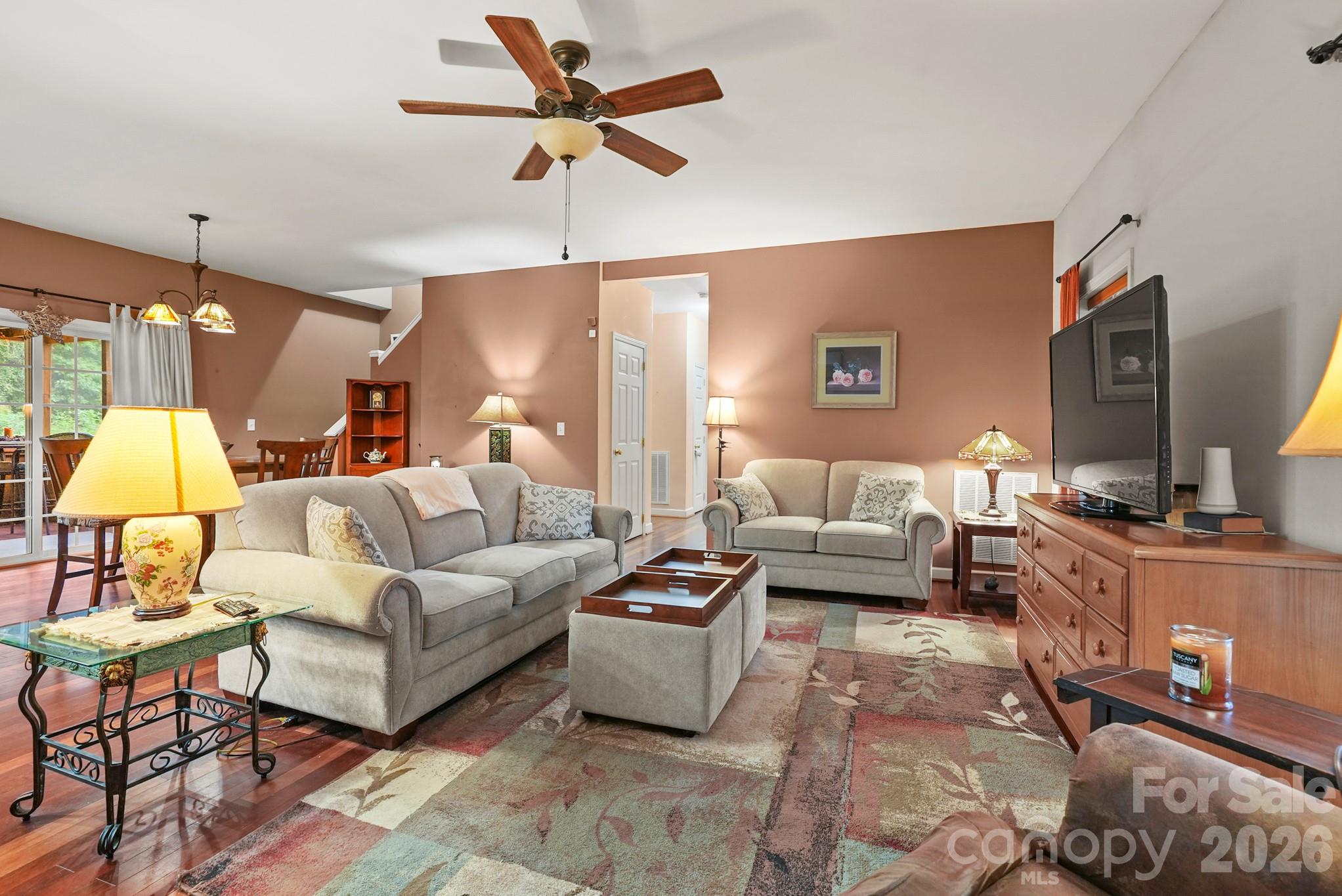 4376 Scenic View Court Property Photo 3