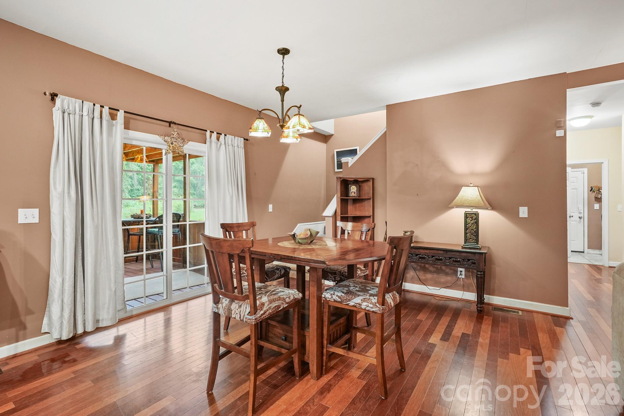 4376 Scenic View Court Property Photo 6
