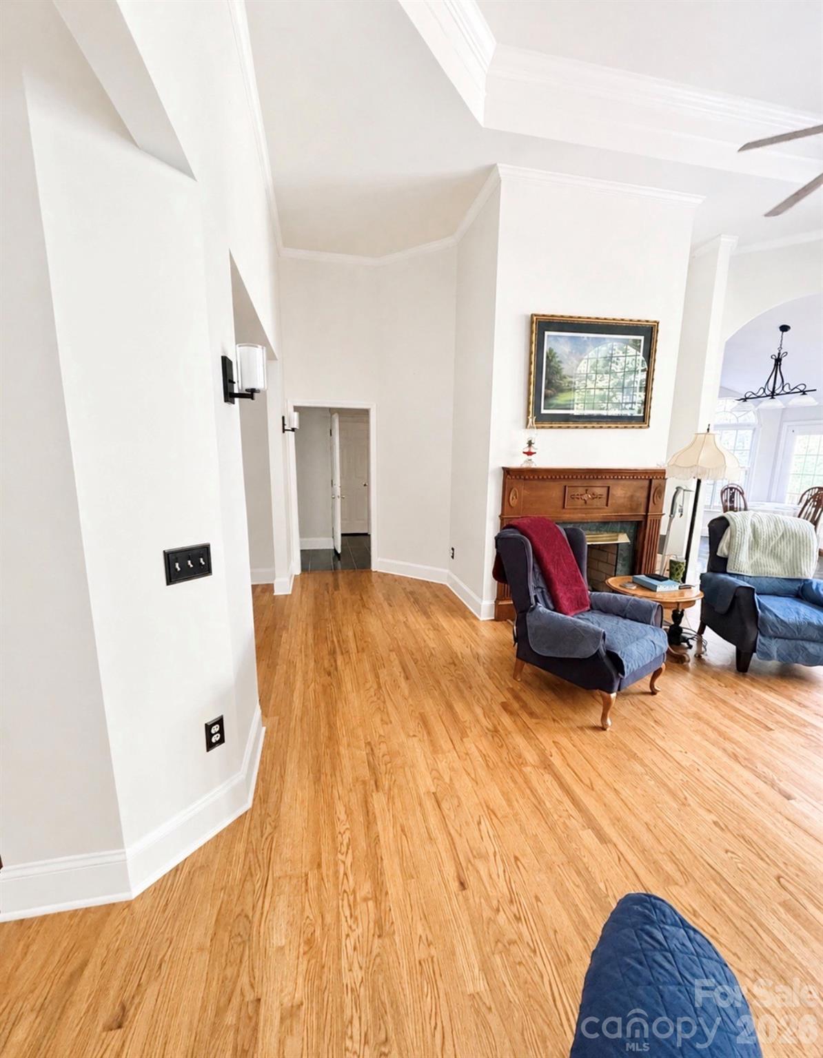 5406 Club View Drive Property Photo 7