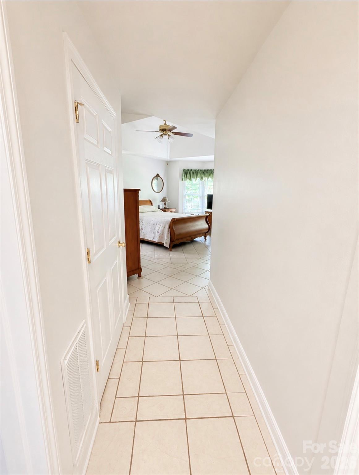 5406 Club View Drive Property Photo 13