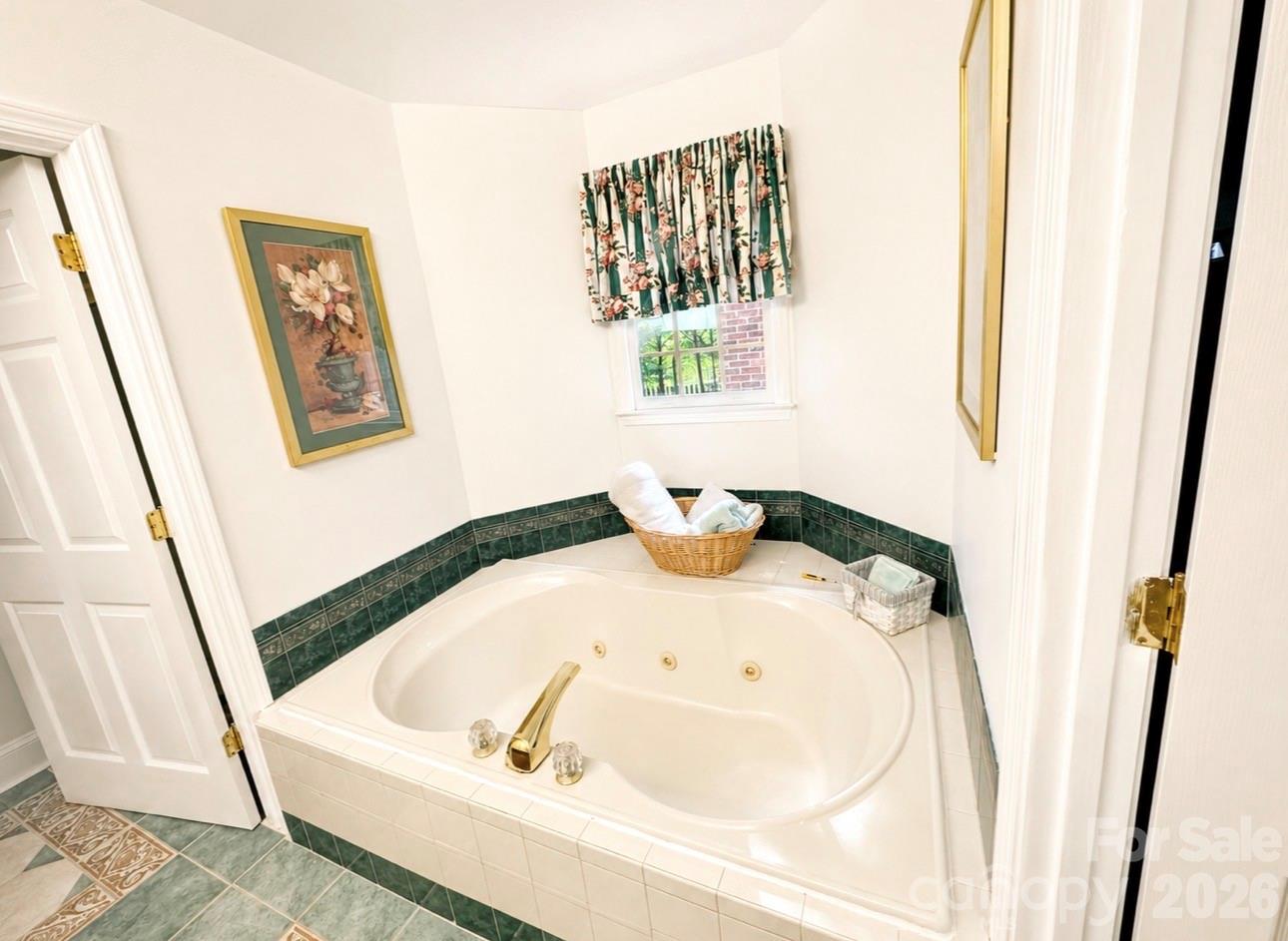 5406 Club View Drive Property Photo 19