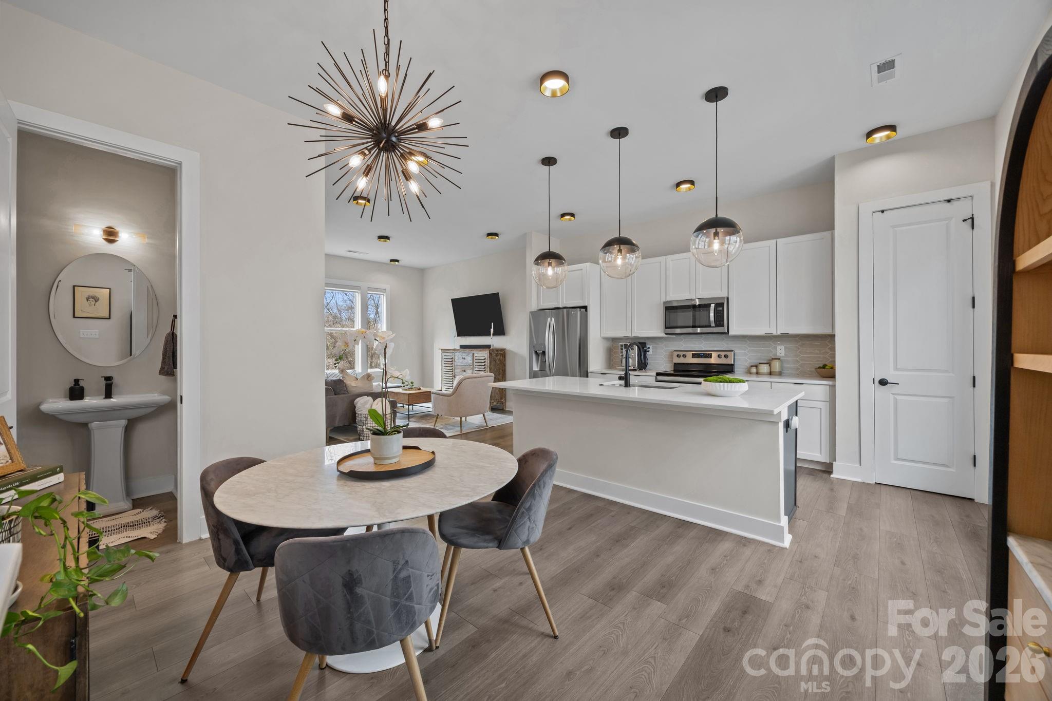 513 Strong Avenue Property Photo 13