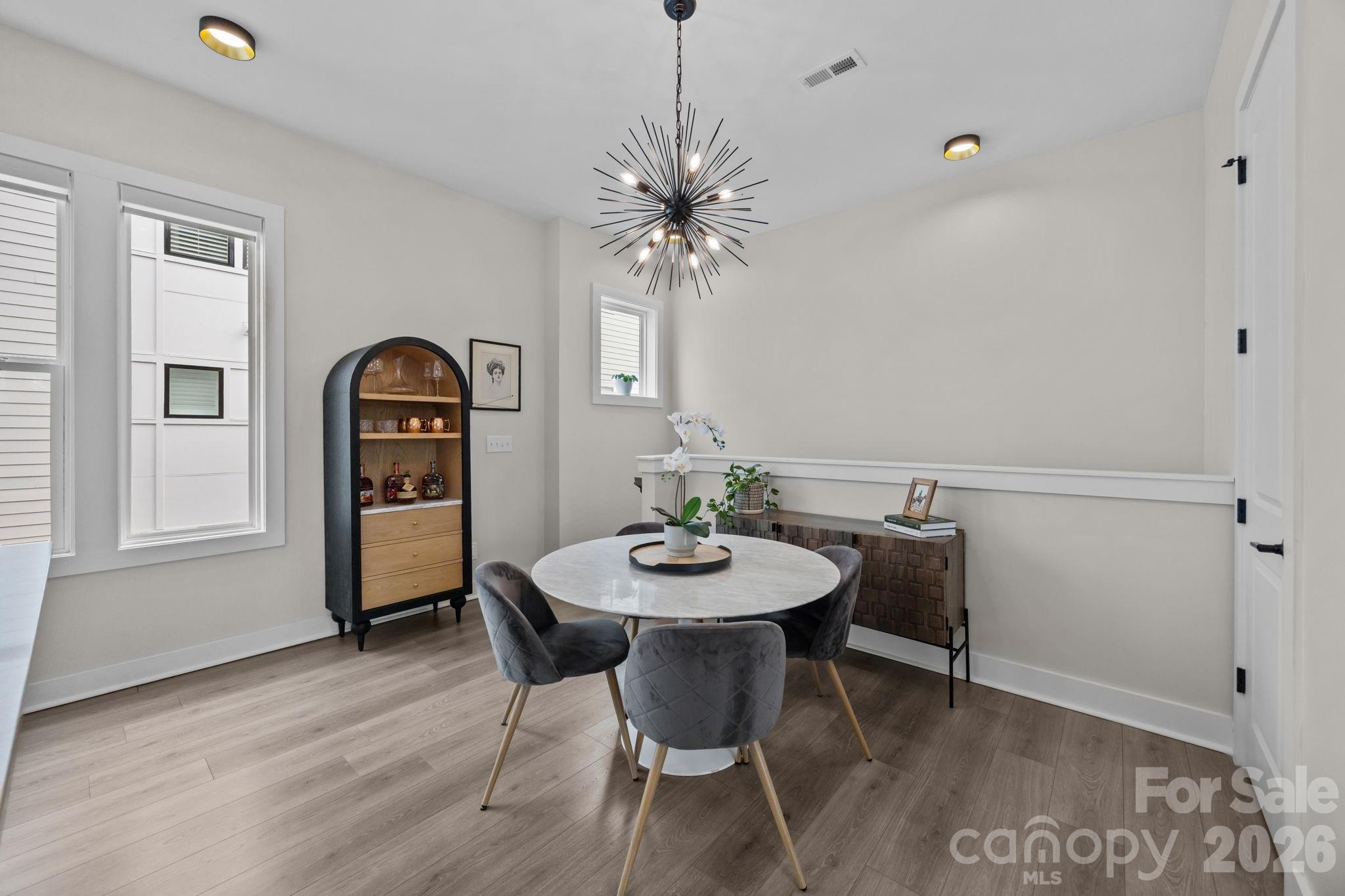 513 Strong Avenue Property Photo 14