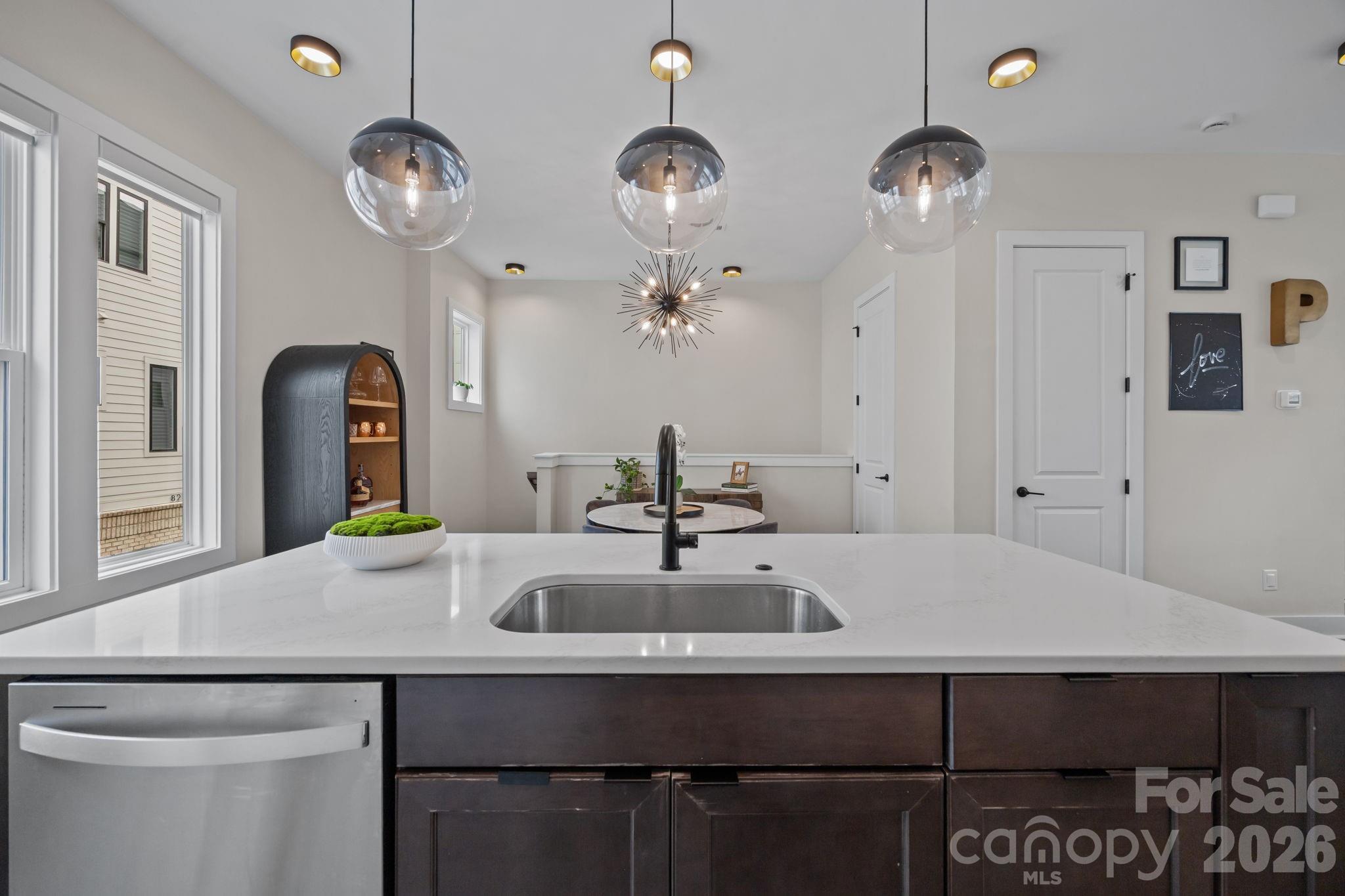 513 Strong Avenue Property Photo 19