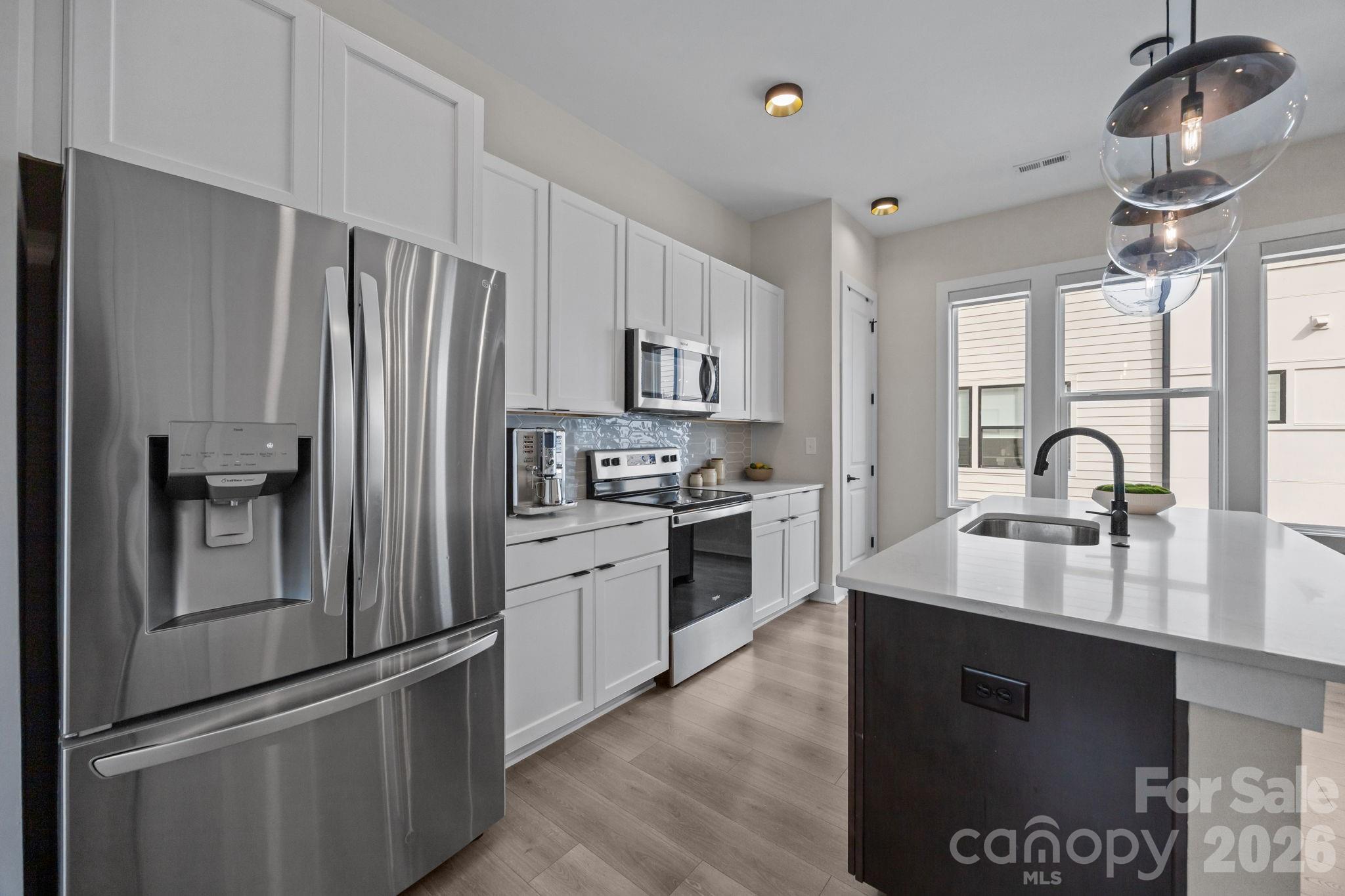513 Strong Avenue Property Photo 21