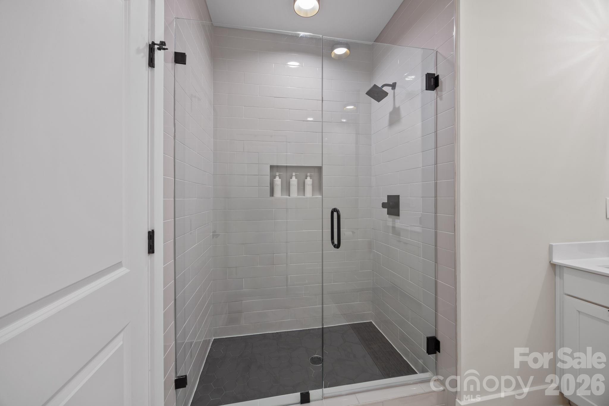 513 Strong Avenue Property Photo 28
