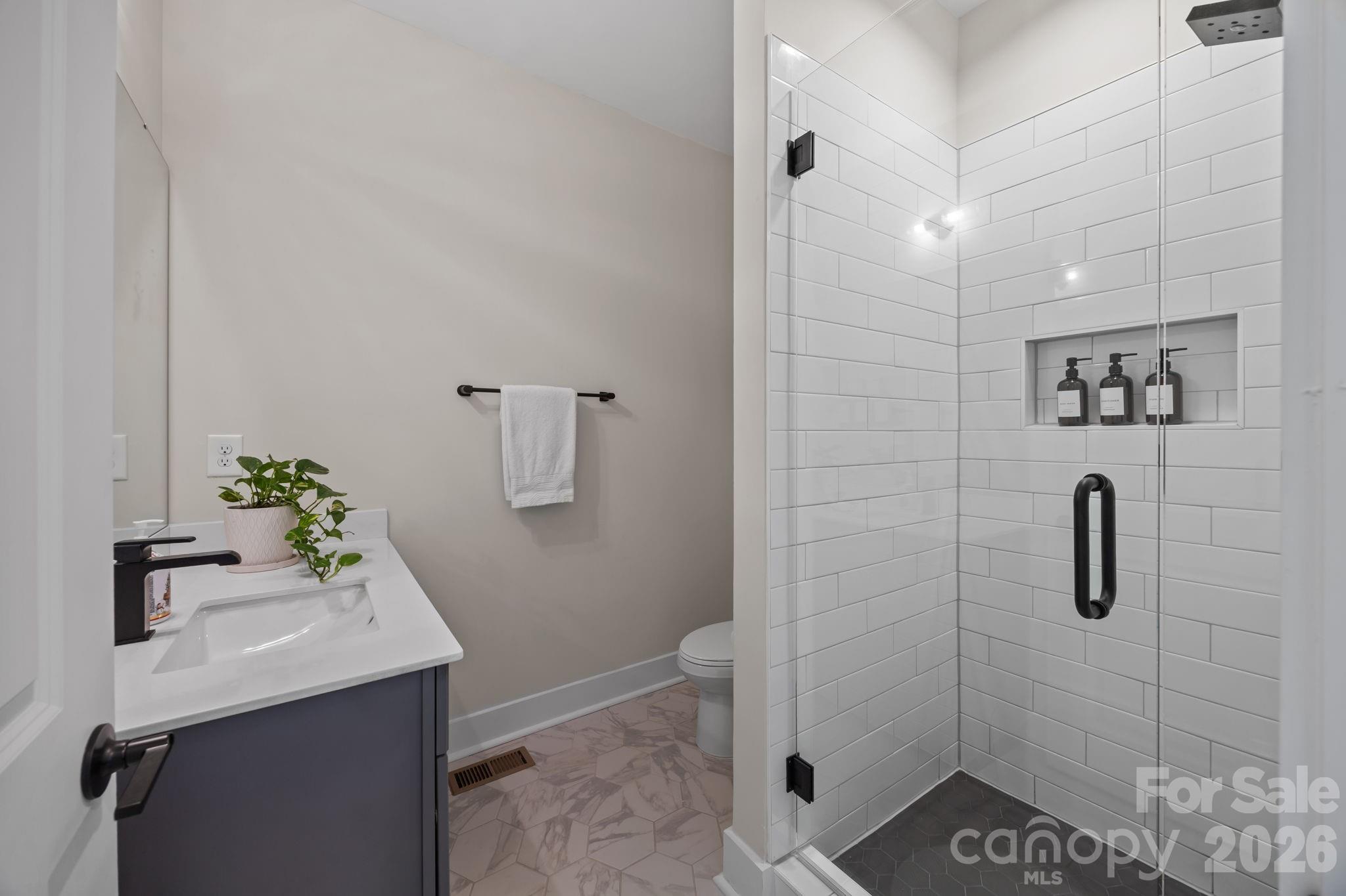 513 Strong Avenue Property Photo 30