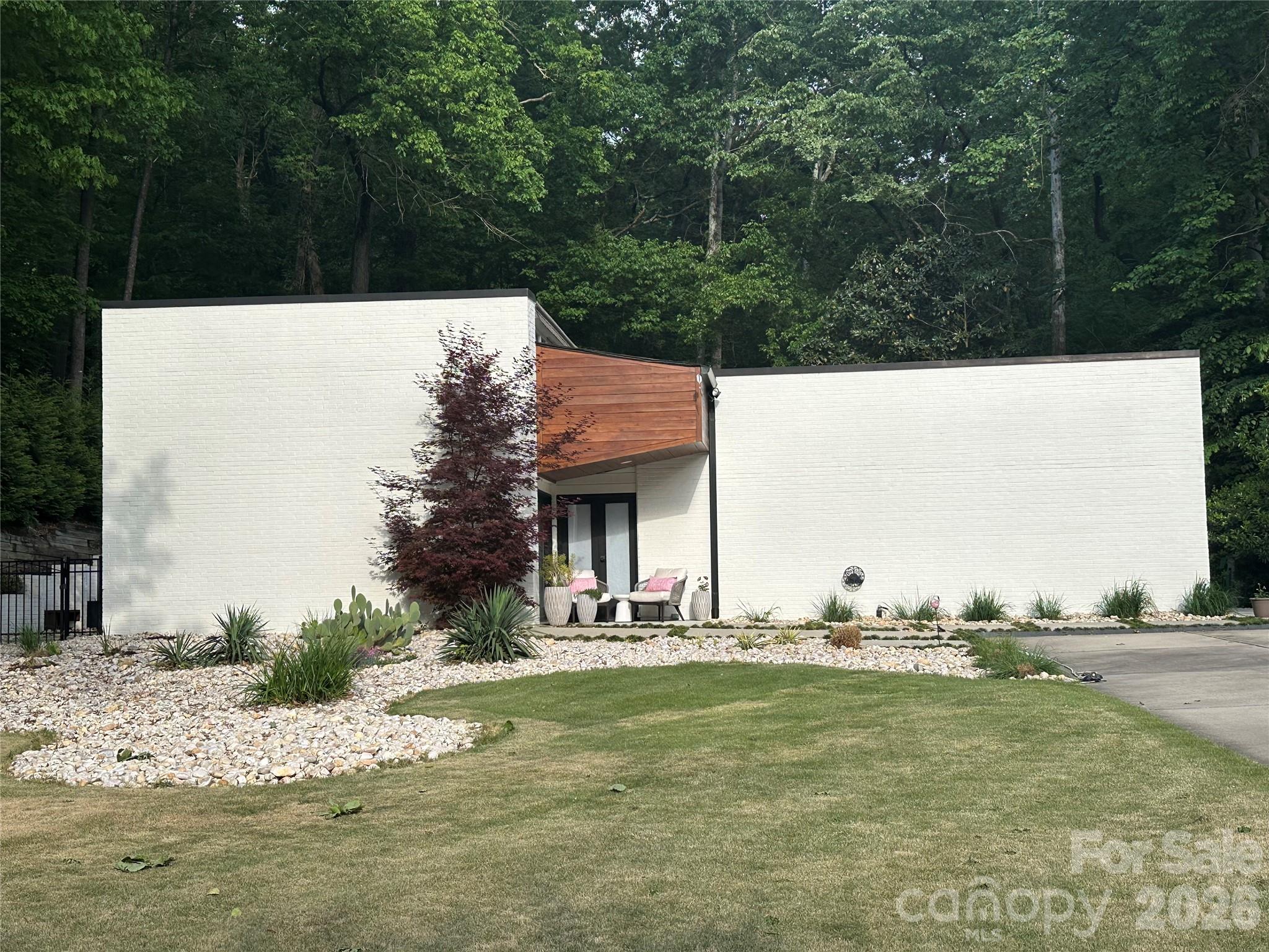 3316 Johnny Cake Lane Property Photo 1