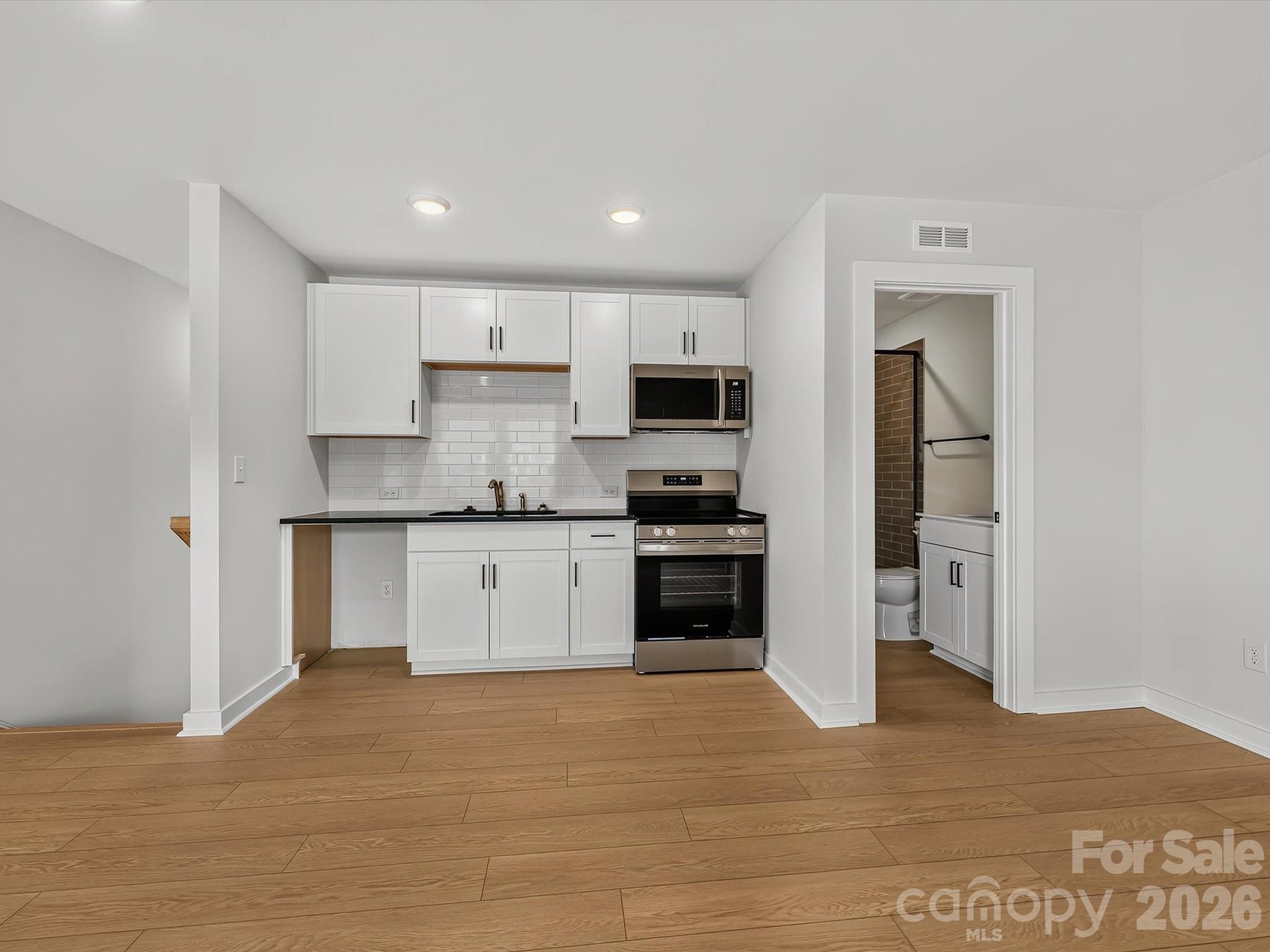 11411 Prosperity Church Road Property Photo 24