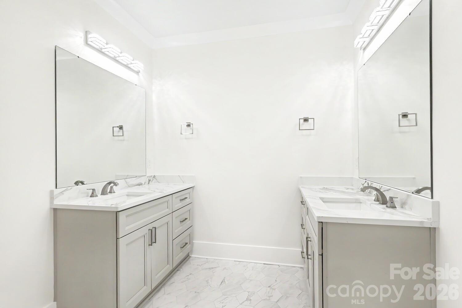 4300 Tangle Drive Property Photo 43