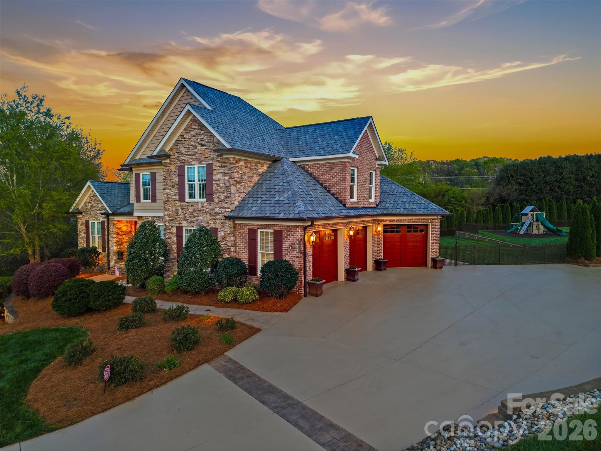 3638 Hogan Court Property Photo 7