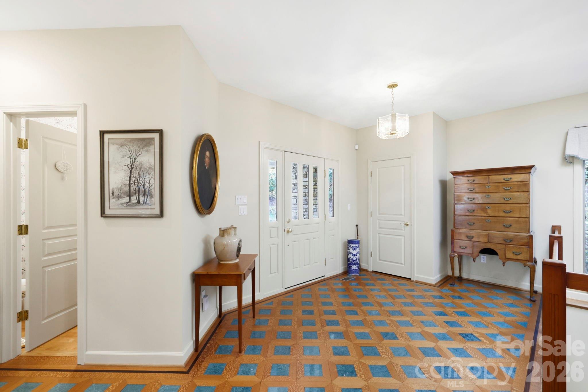 100 Elmridge Drive Property Photo 8