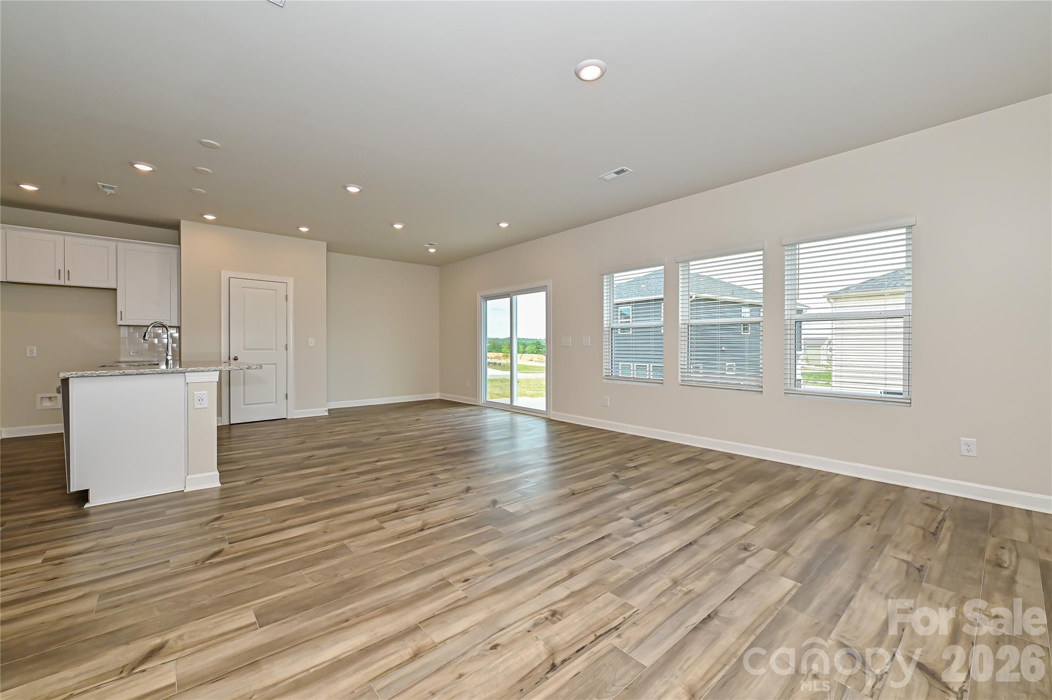 5509 Chambray Terrace Property Photo 3