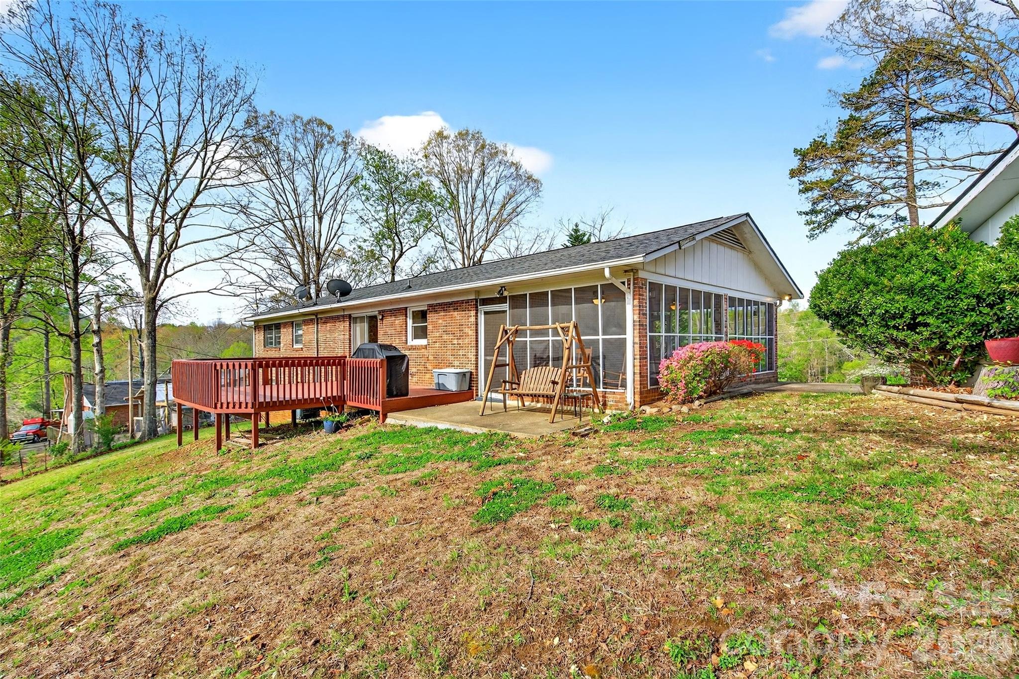 82 Landis Road Property Photo 5