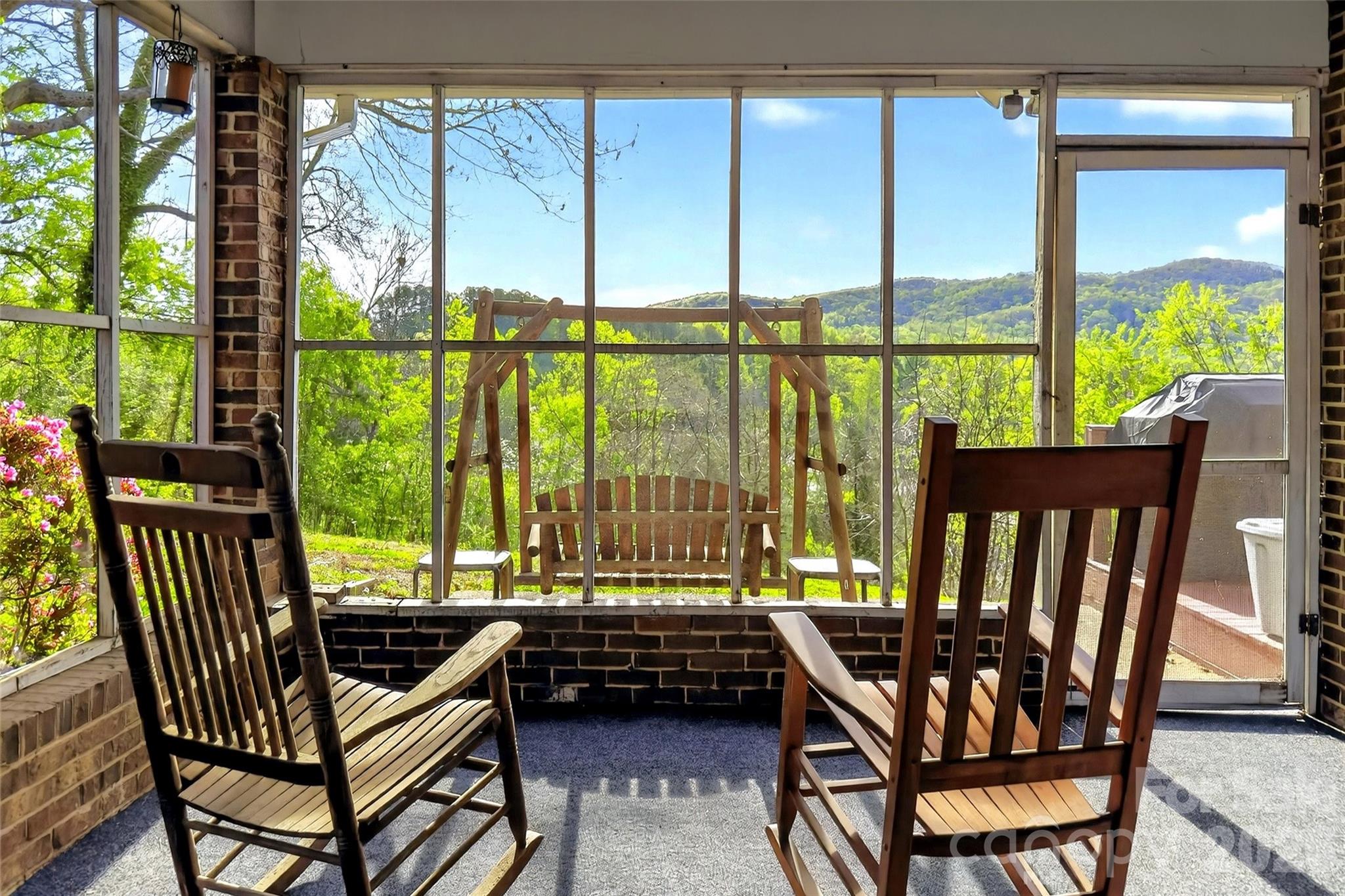 82 Landis Road Property Photo 9