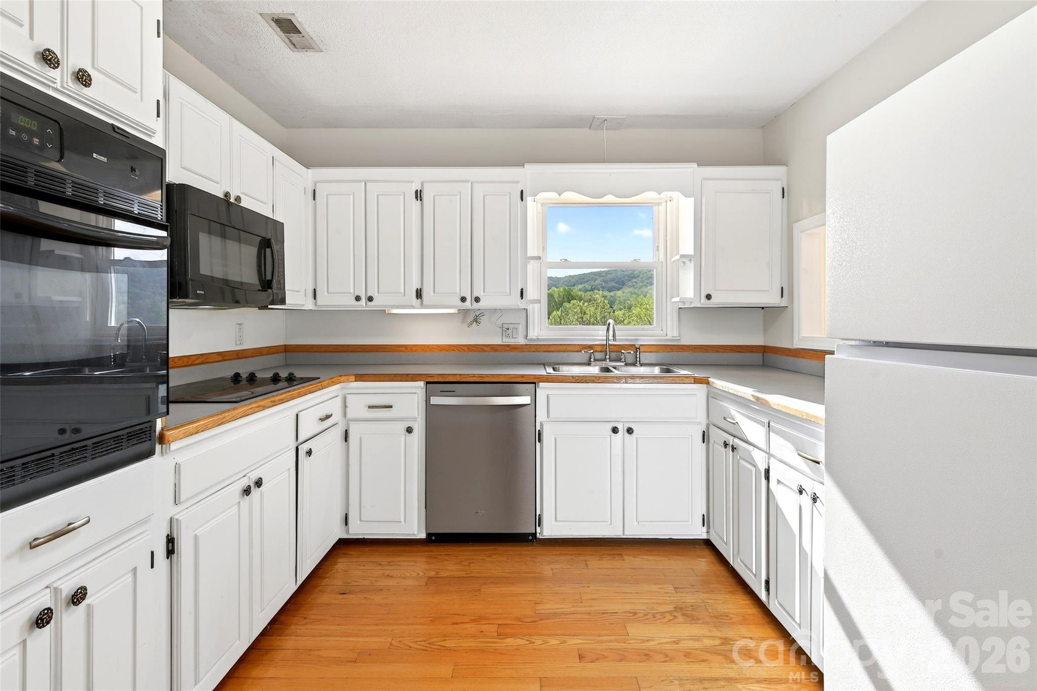 82 Landis Road Property Photo 23