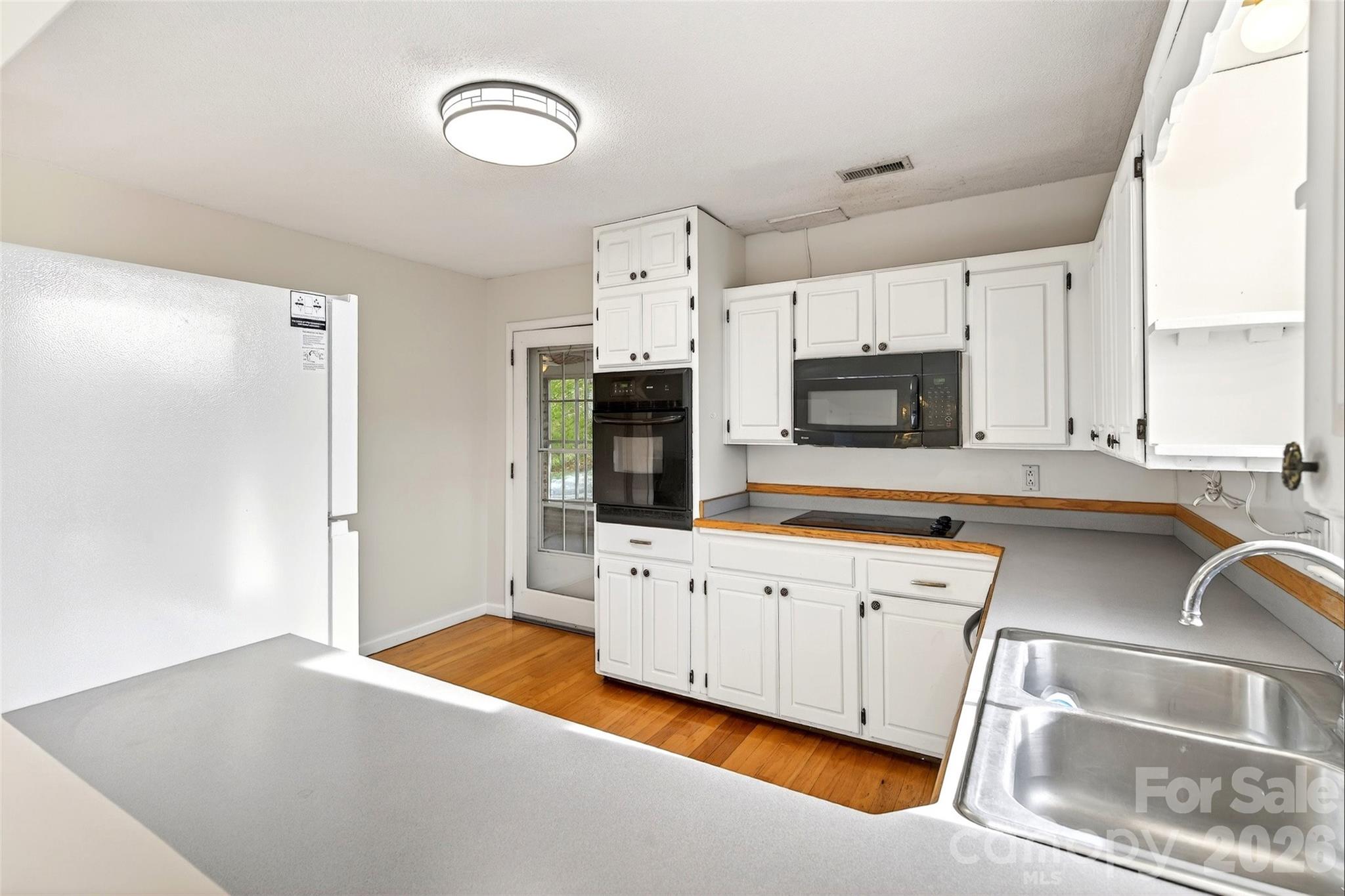 82 Landis Road Property Photo 24