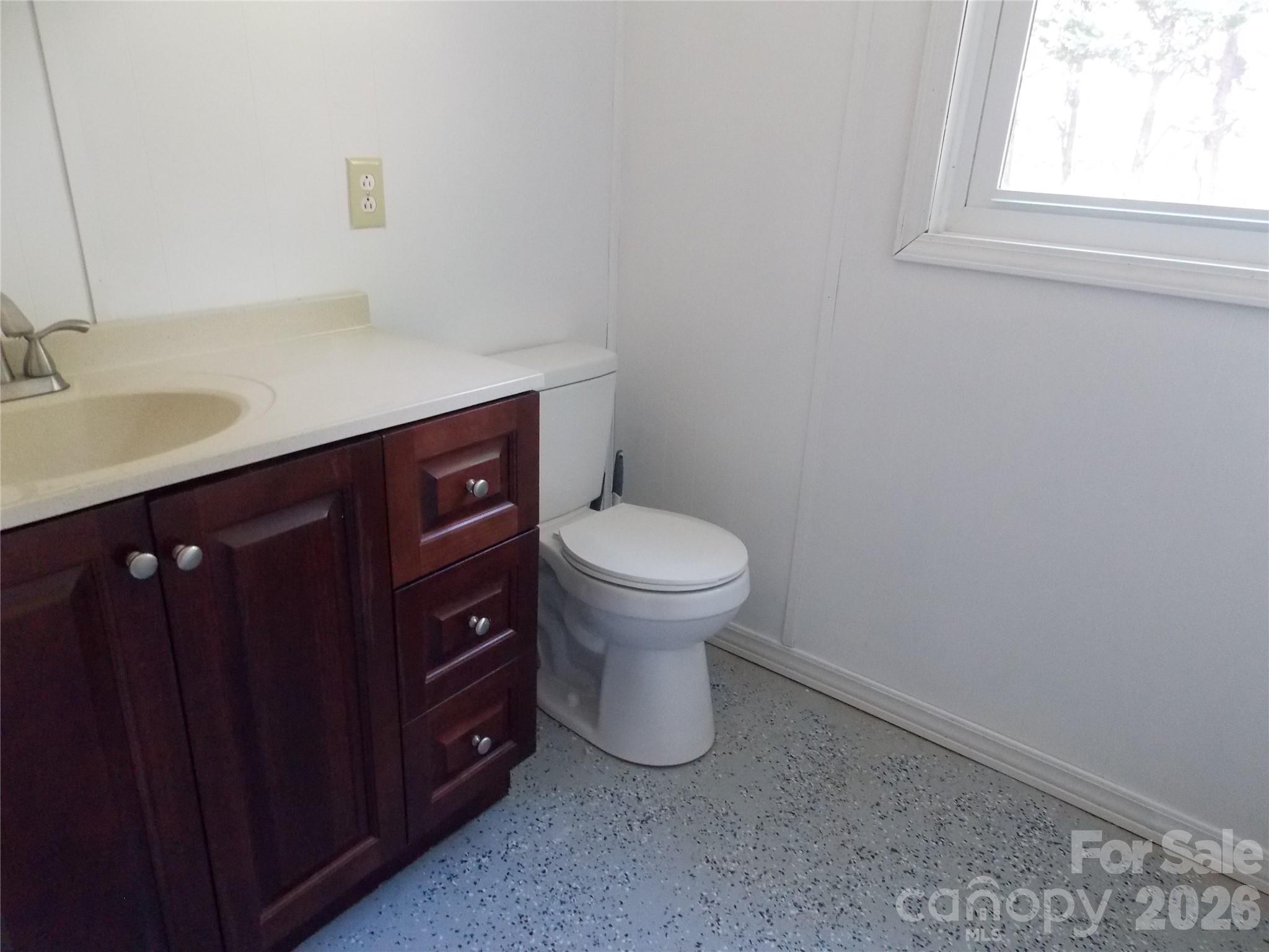 1380 May Road Property Photo 16