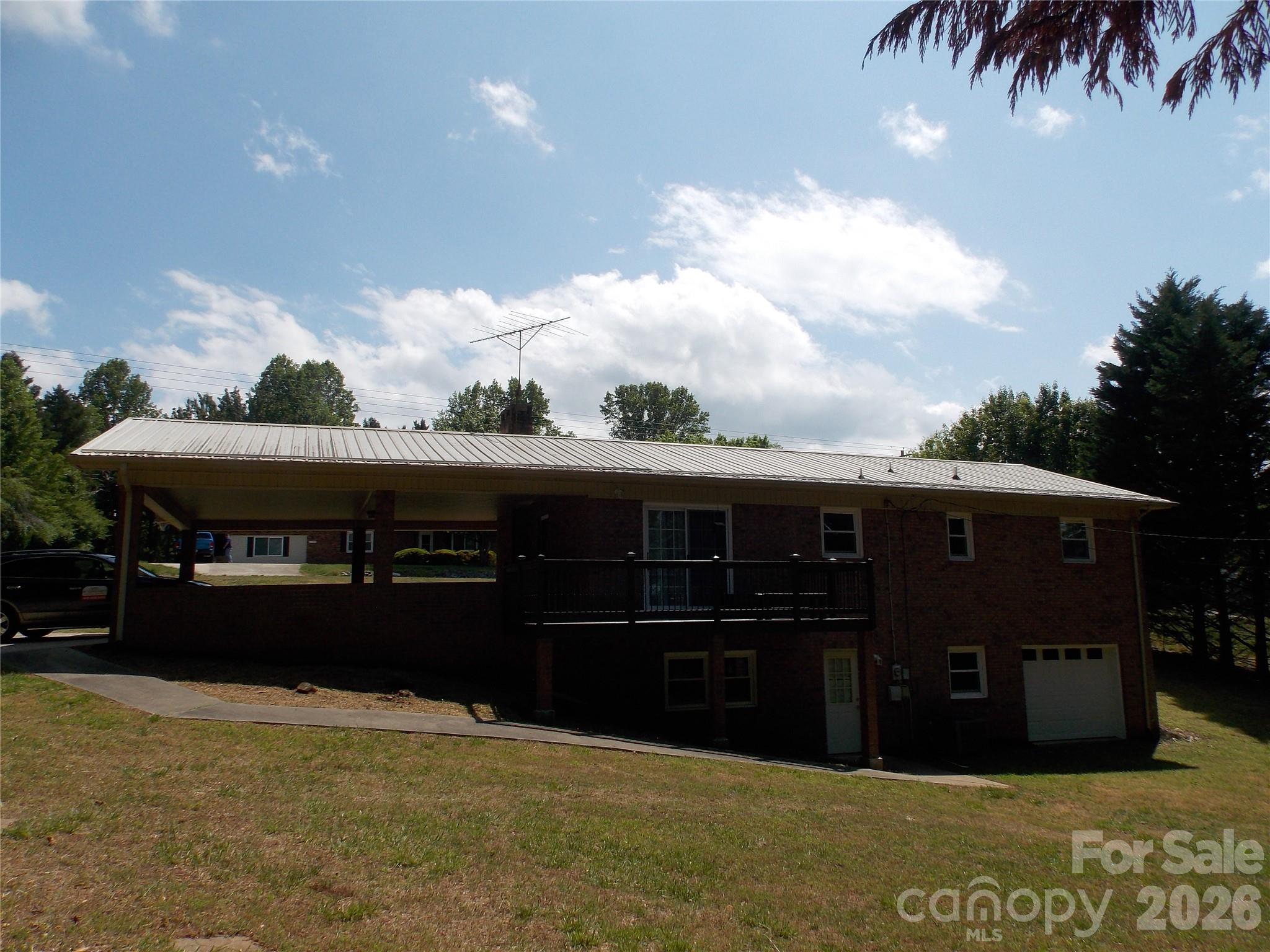 1380 May Road Property Photo 25