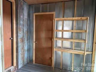 7 N Mitchell Avenue Property Photo 14