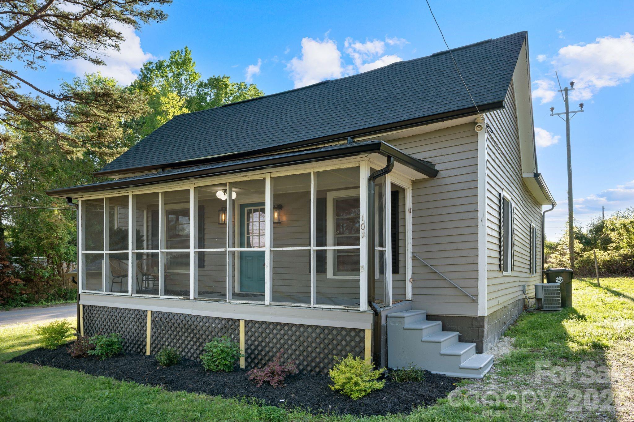 101 Fairview Street Property Photo 1