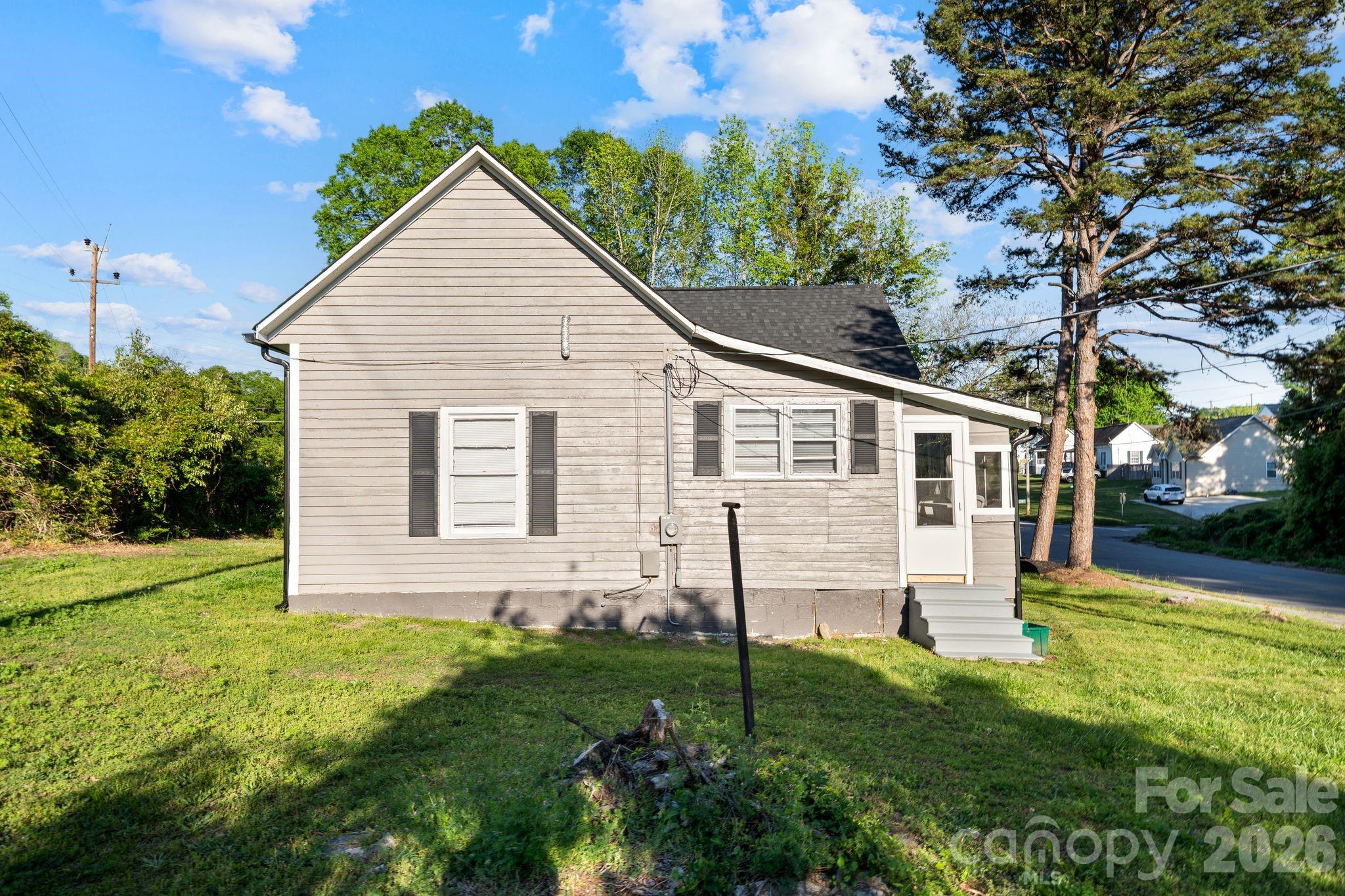 101 Fairview Street Property Photo 27