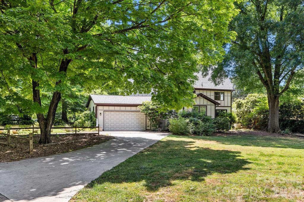 5335 Lansing Drive Property Photo 5