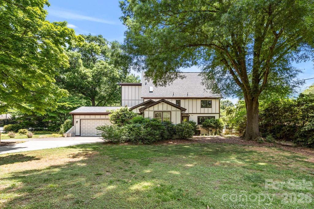 5335 Lansing Drive Property Photo 6