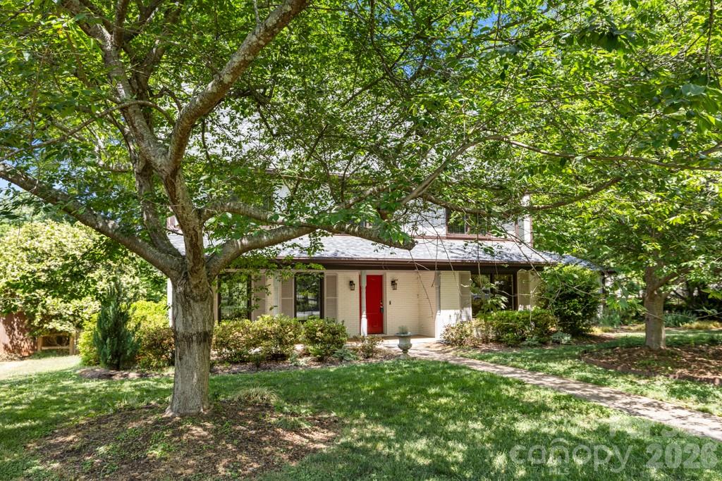 5335 Lansing Drive Property Photo 11