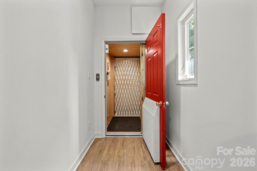 5335 Lansing Drive Property Photo 15