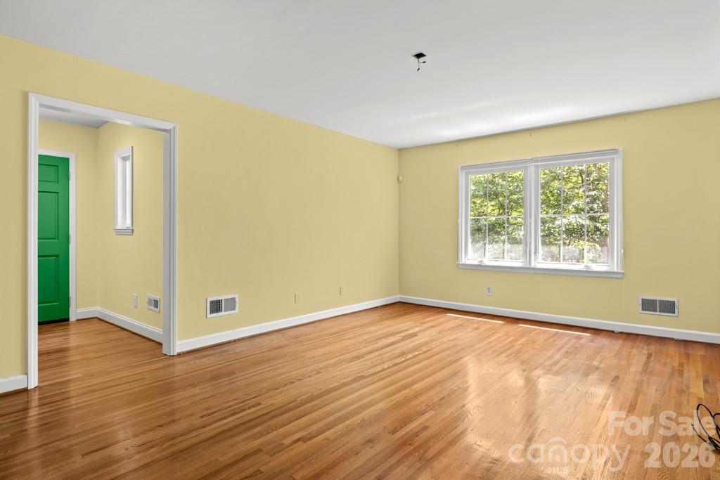 5335 Lansing Drive Property Photo 19