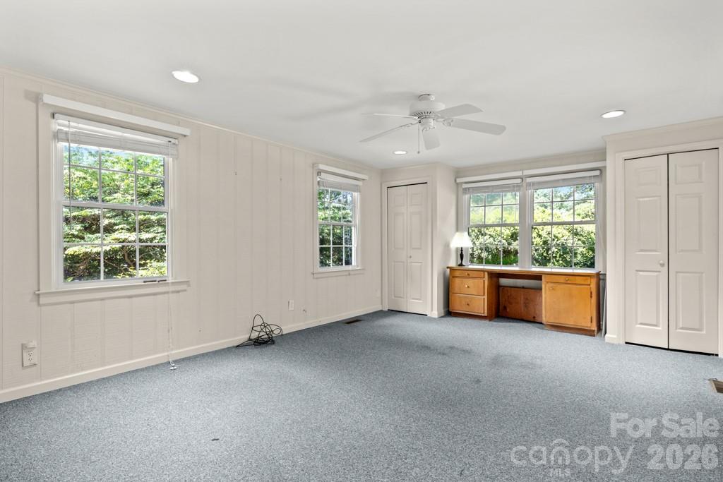 5335 Lansing Drive Property Photo 27