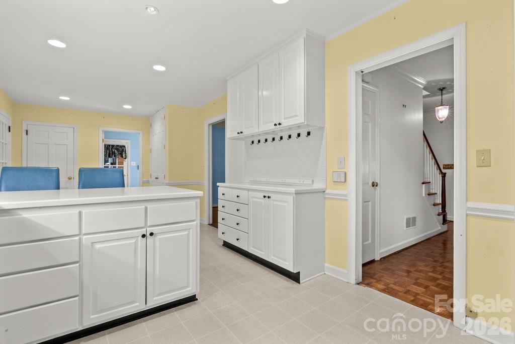 5335 Lansing Drive Property Photo 32