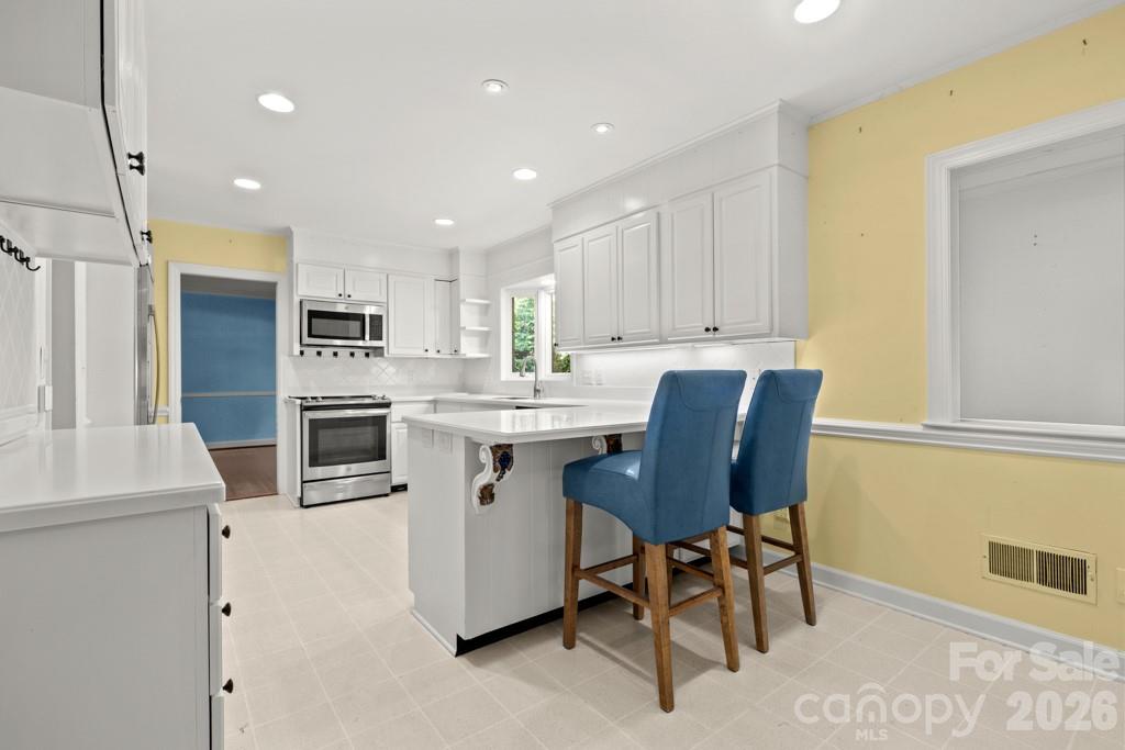 5335 Lansing Drive Property Photo 33