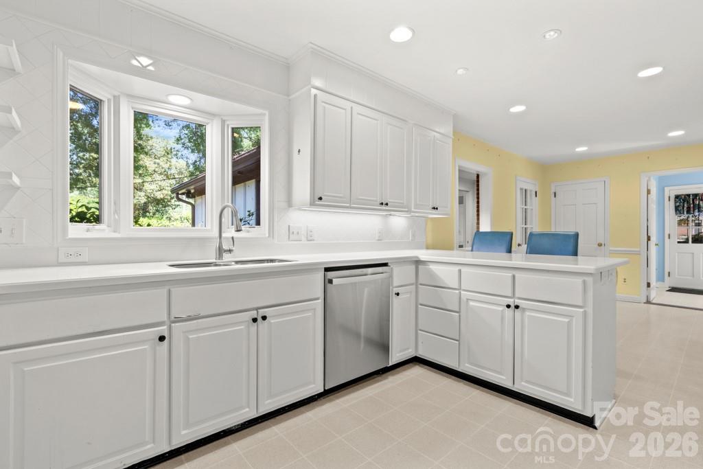 5335 Lansing Drive Property Photo 35