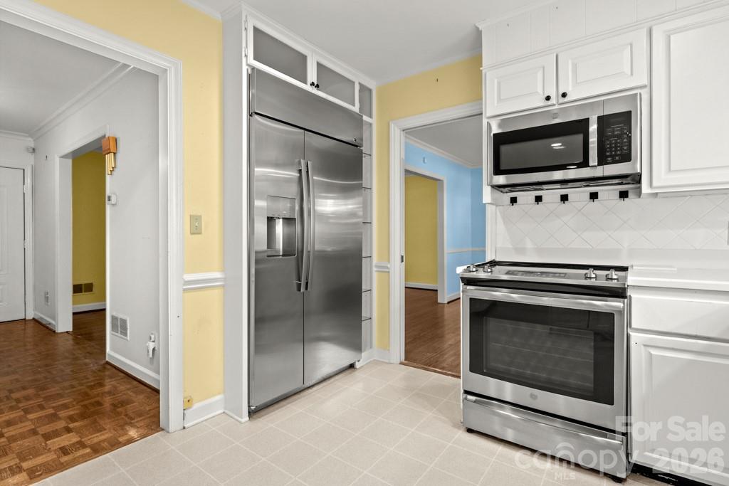 5335 Lansing Drive Property Photo 36