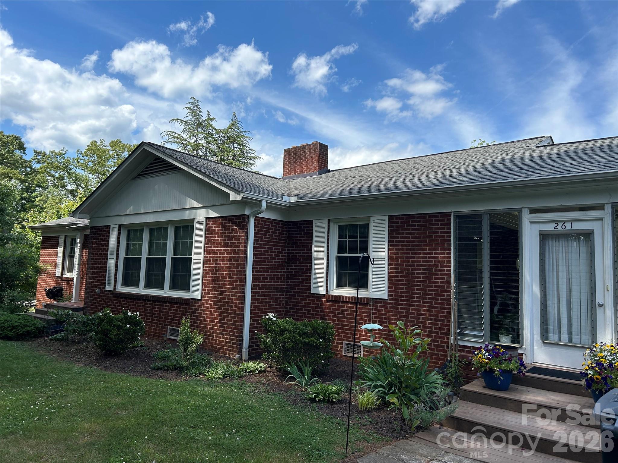 261 Old Caroleen Road Property Photo 1
