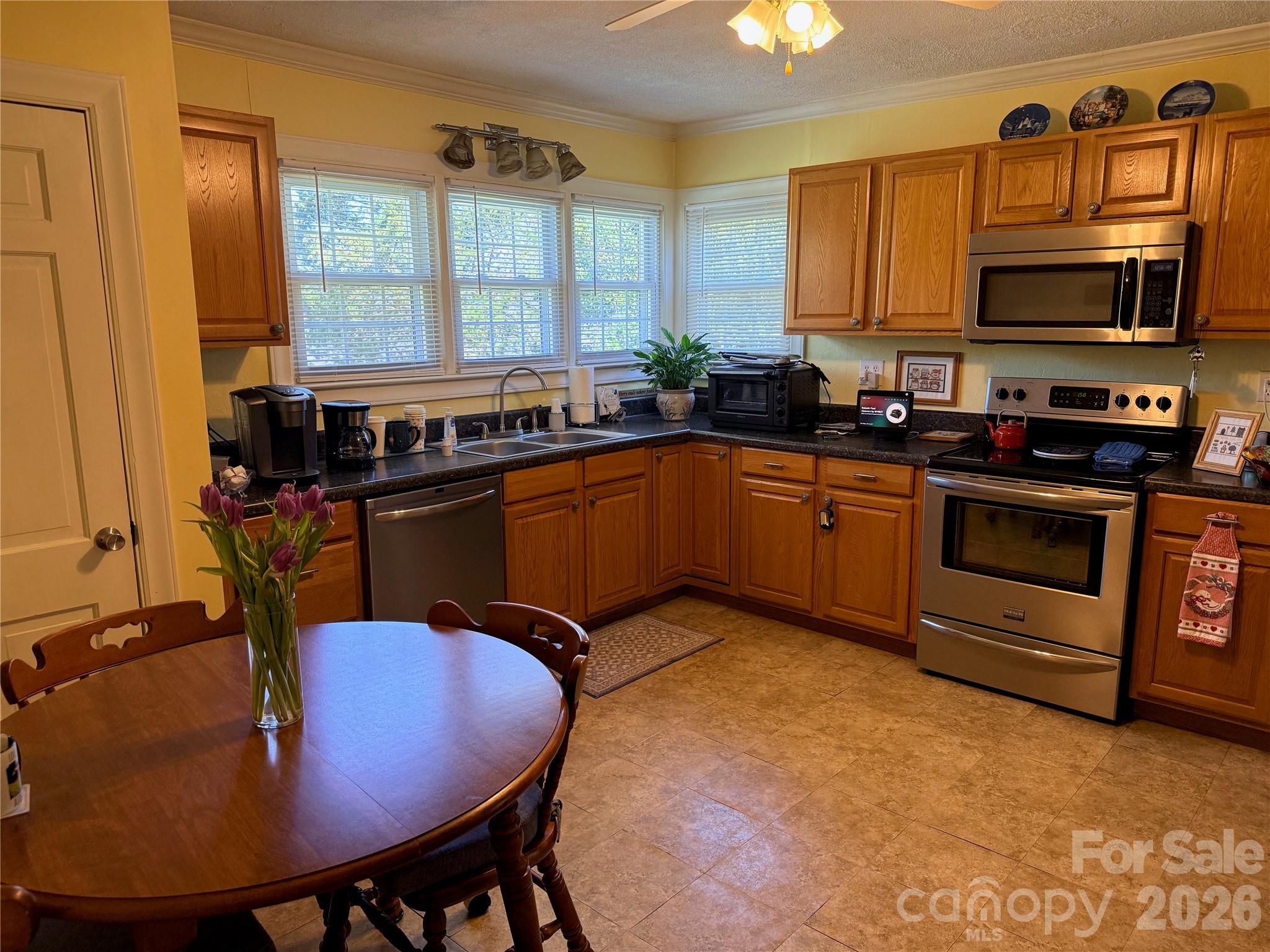 261 Old Caroleen Road Property Photo 7