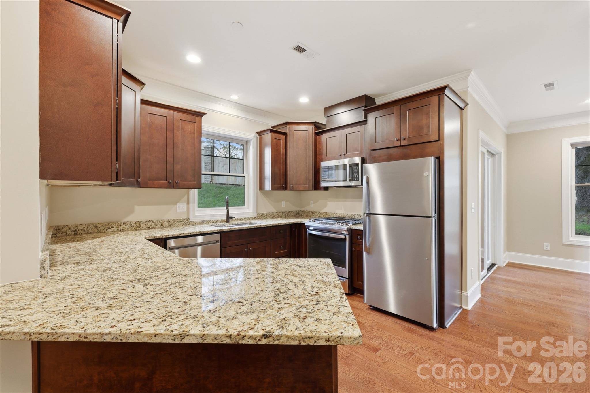 155 Gateway Drive 101 Property Photo 4