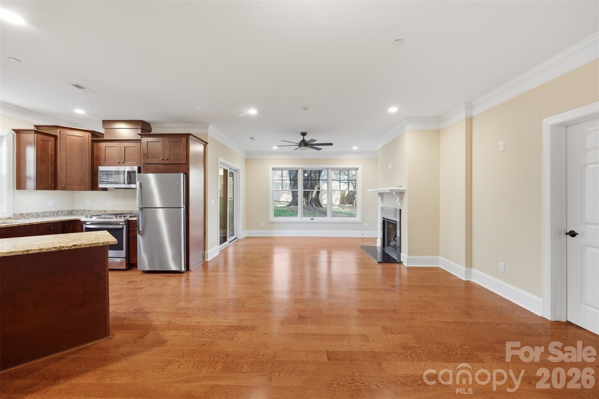 155 Gateway Drive 101 Property Photo 11
