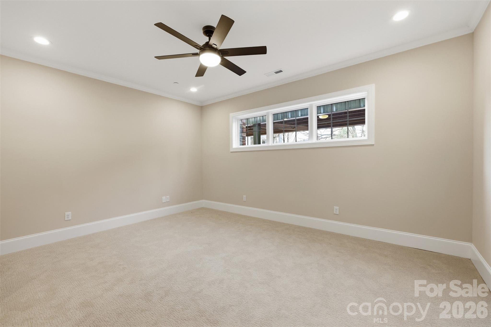 155 Gateway Drive 101 Property Photo 21