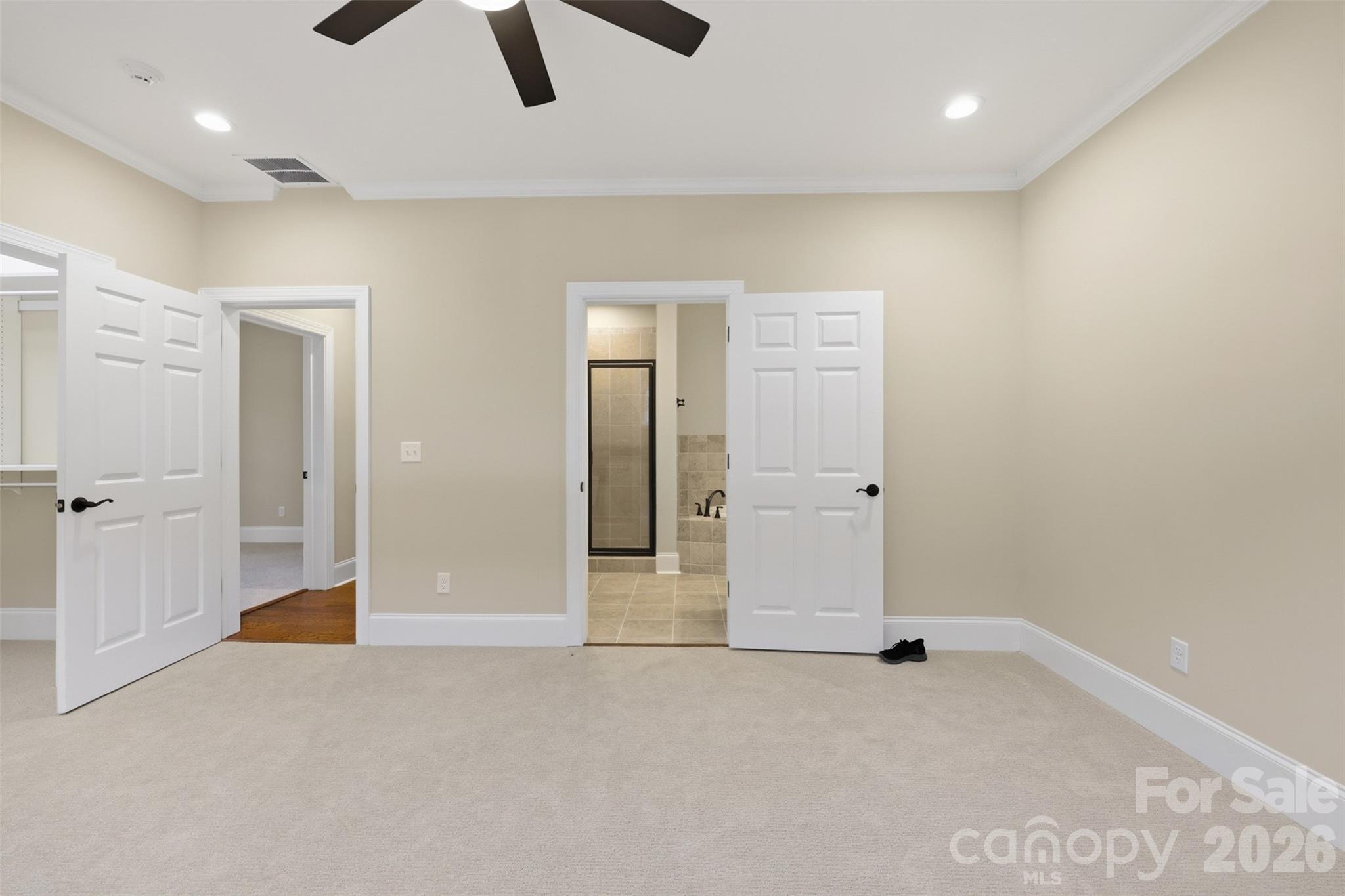 155 Gateway Drive 101 Property Photo 23