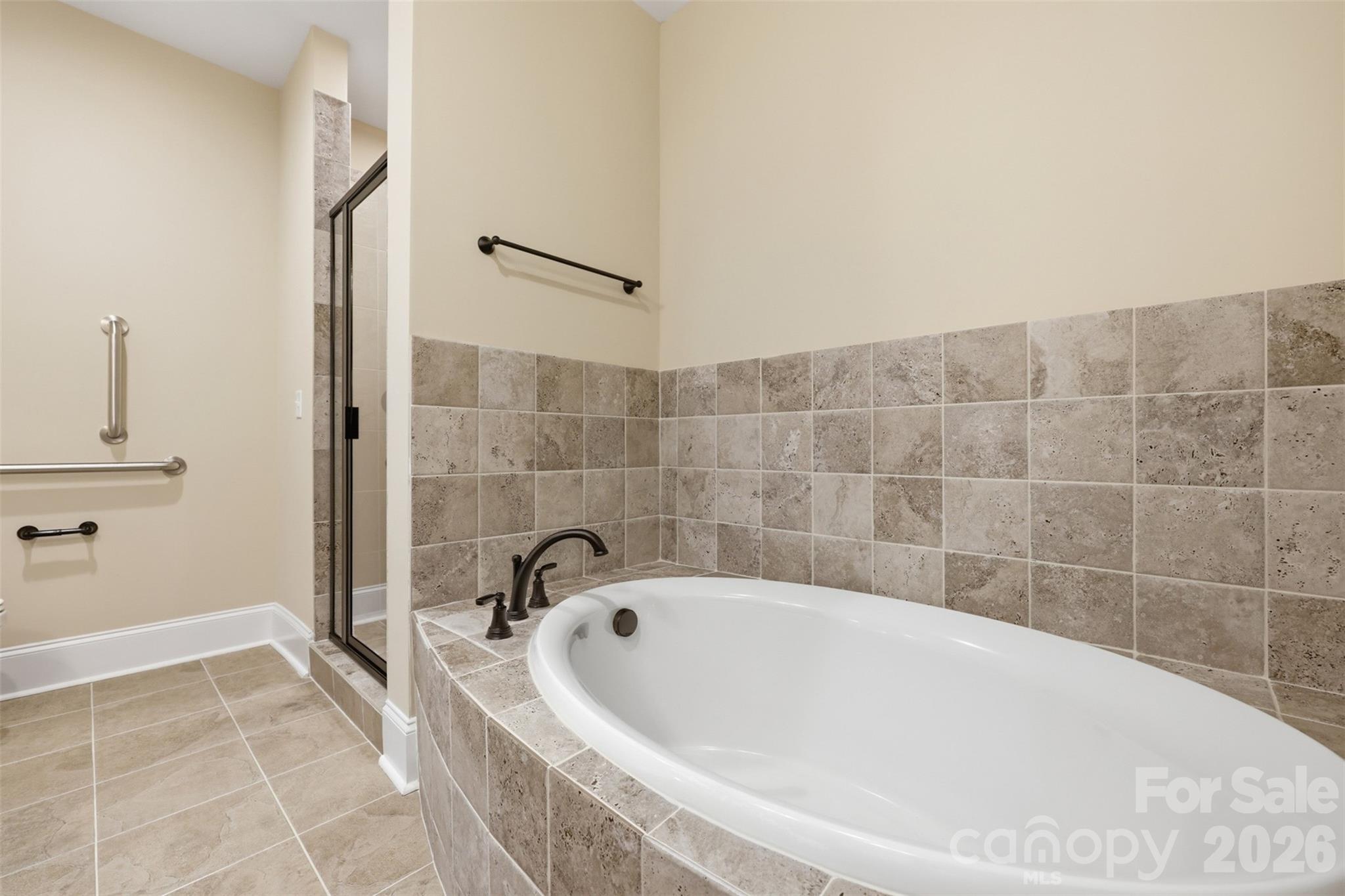 155 Gateway Drive 101 Property Photo 28
