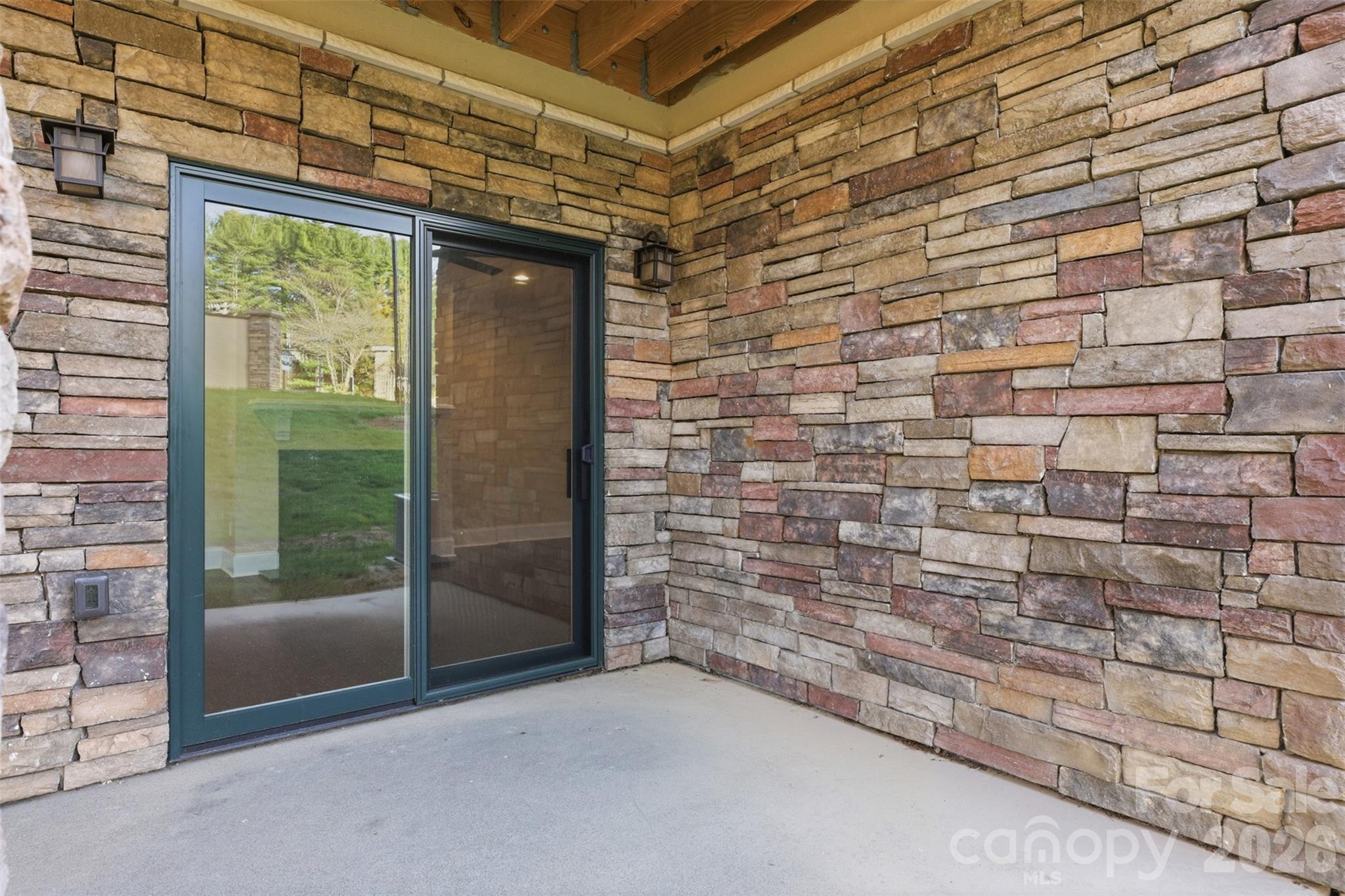 155 Gateway Drive 101 Property Photo 33