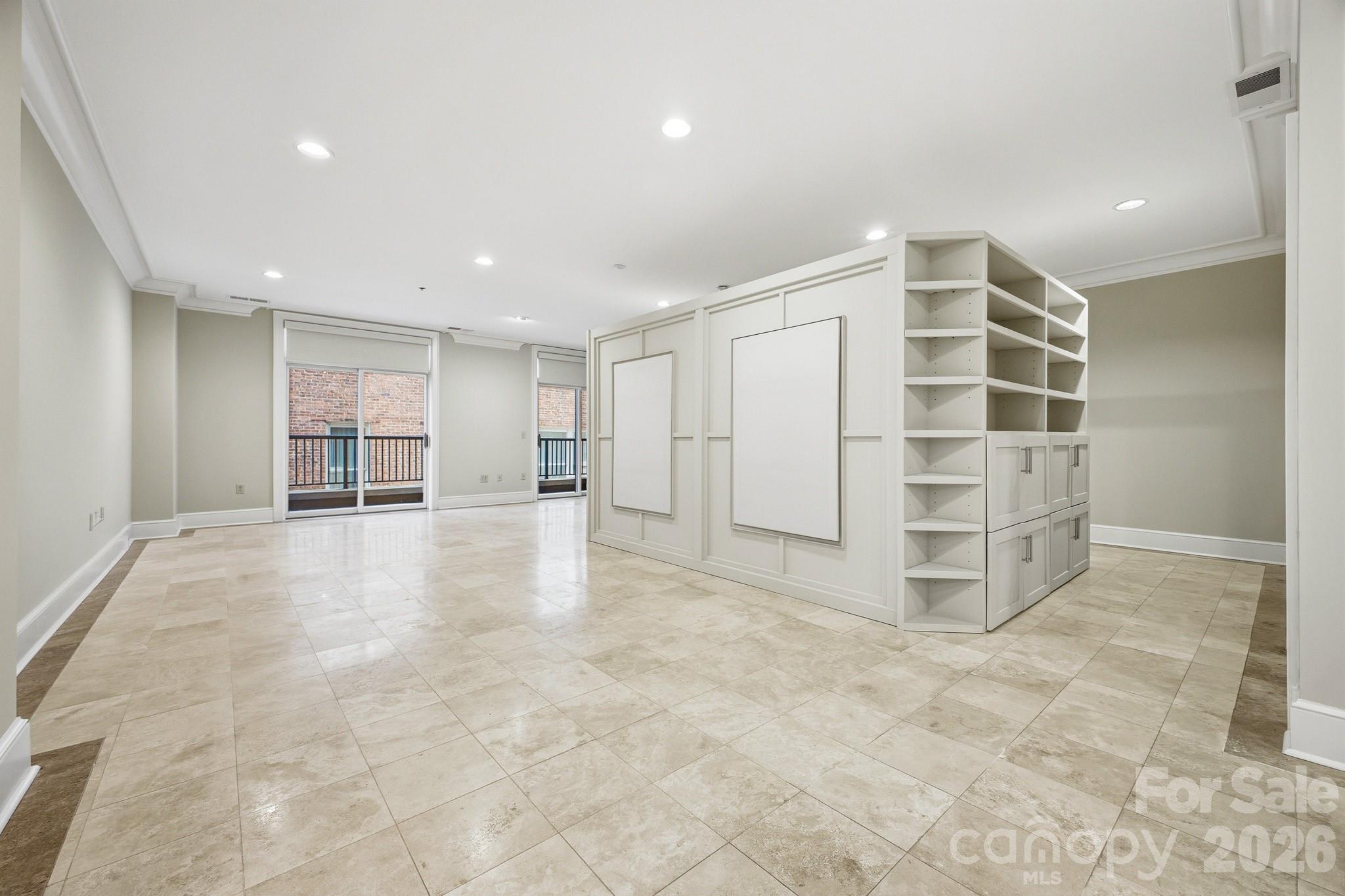 21 Battery Park Avenue 307 Property Photo 4