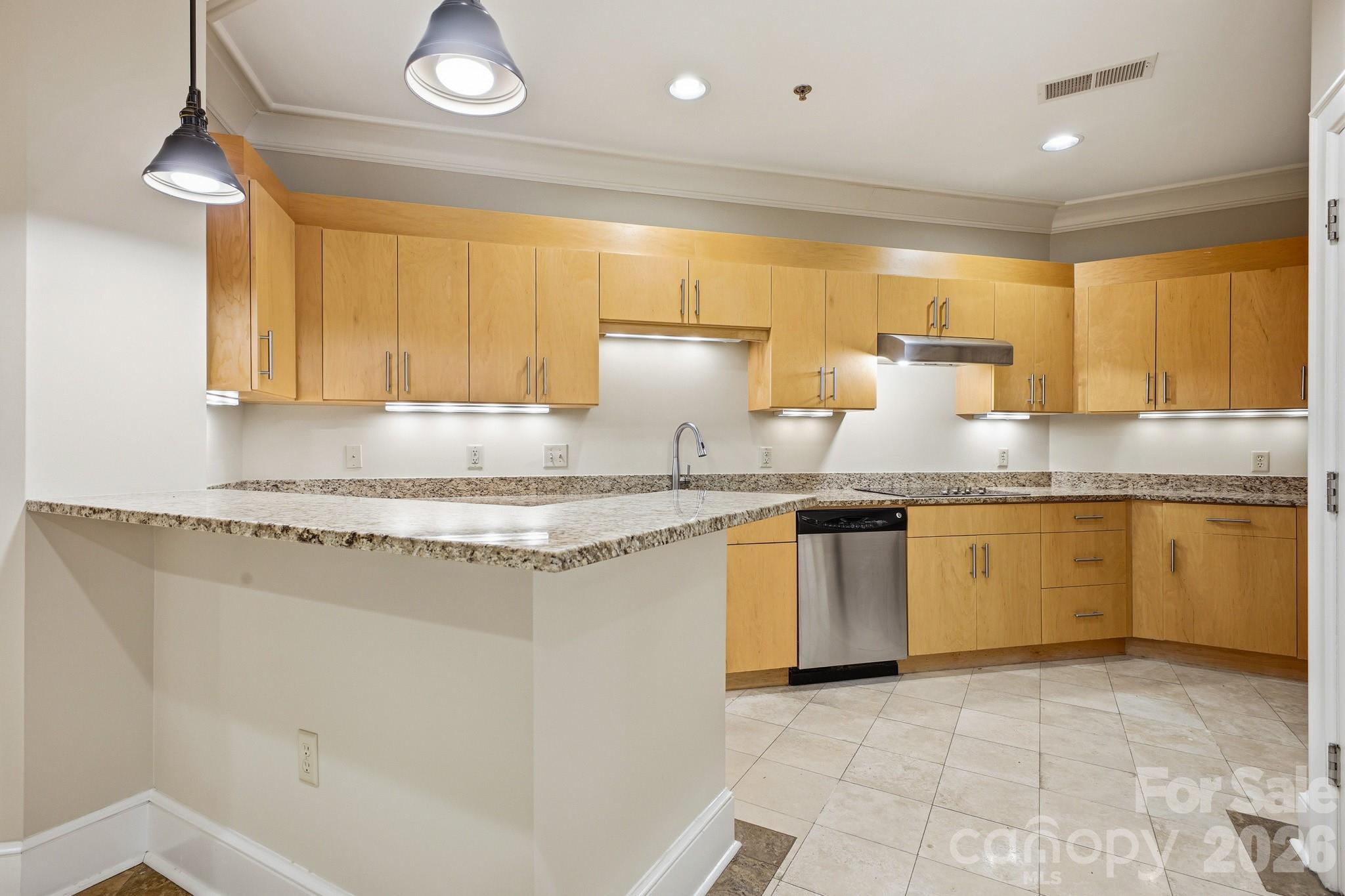 21 Battery Park Avenue 307 Property Photo 13