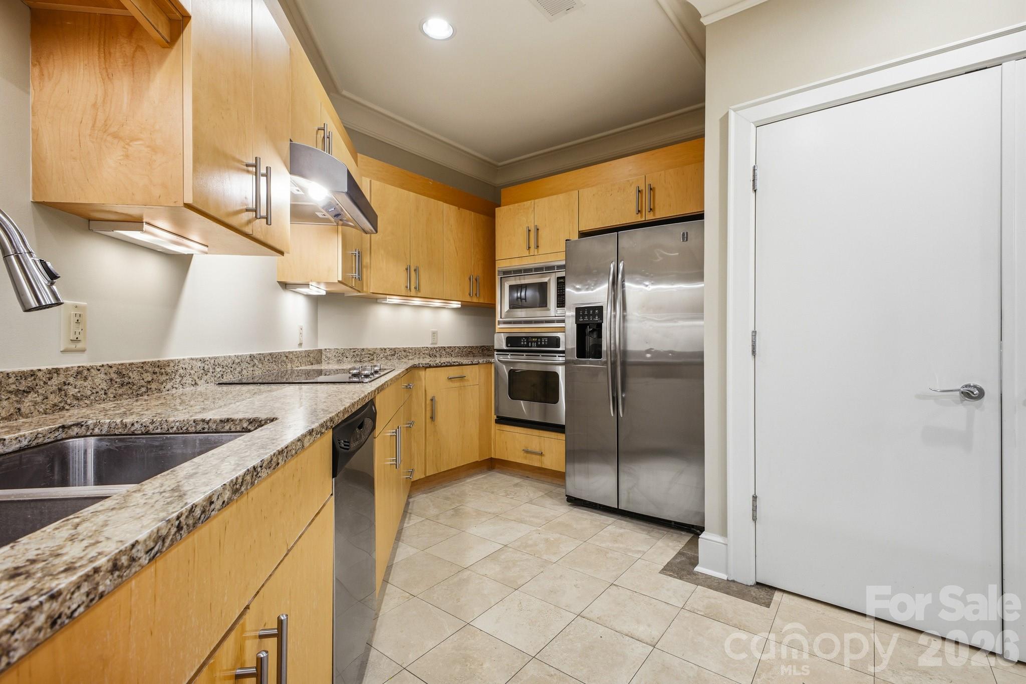 21 Battery Park Avenue 307 Property Photo 16