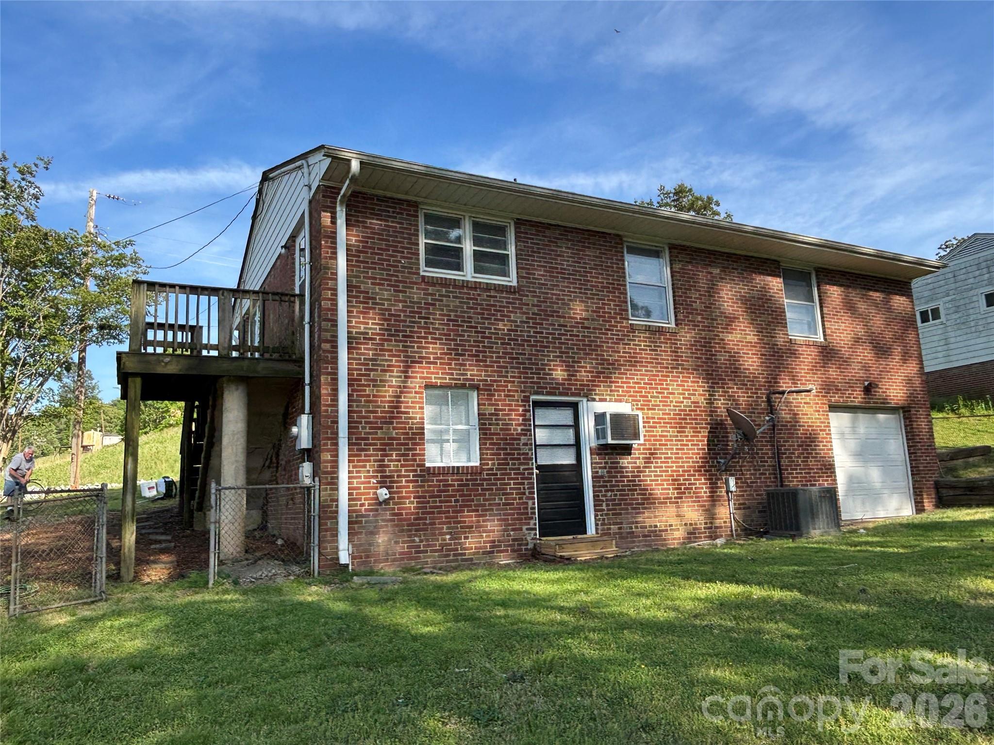 543 Allen Street Property Photo 28
