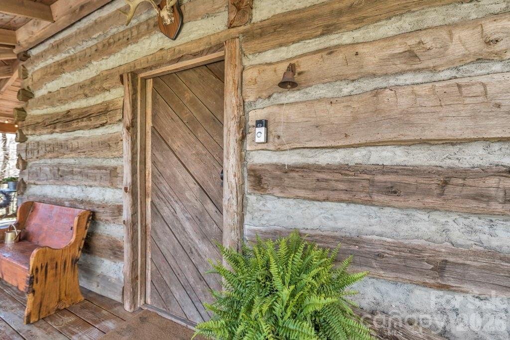 572 Skyland View Drive Property Photo 10
