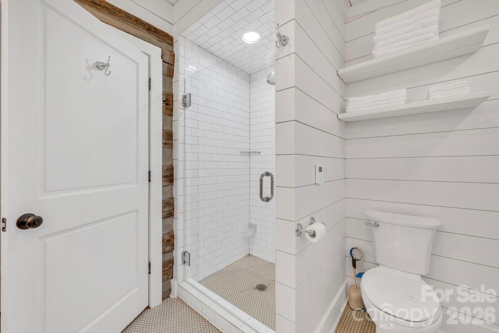 572 Skyland View Drive Property Photo 28